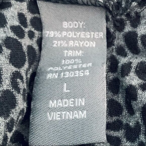 Fluent Life Essentials Black & Gray Cheetah Print Ruffled Hem Tank Top Sz Large - Picture 8 of 9